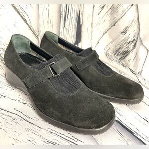 Aquatalia by Marvin K black suede leather wedge shoes 8